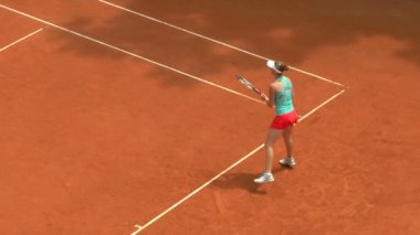 Kız Tenis oyna