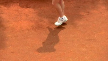 Kız Tenis oyna