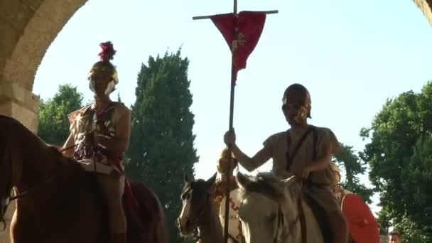 Légionnaires romains pendant le relogement — Video