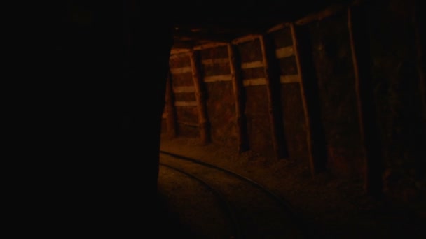 Tunnel de mine — Video