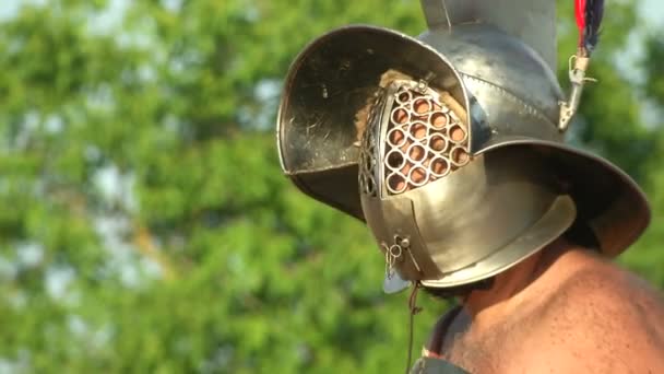 Roman legionaries during the reencatment — Stock Video