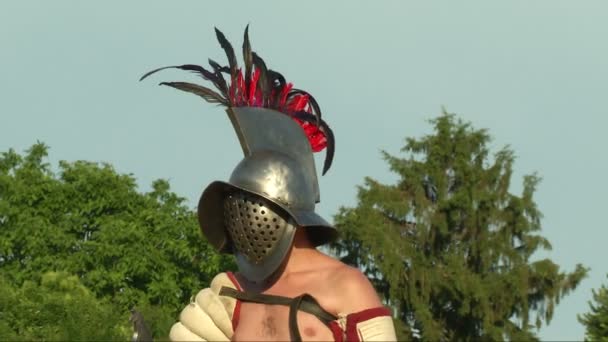 Римські легіонери під час відбудови. — стокове відео