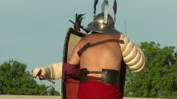 Romeinse legionairs tijdens de herplaatsing — Stockvideo