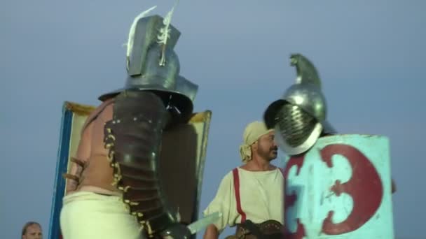 Yeniden ele geçirme sırasında Romalı lejyonerler — Stok video