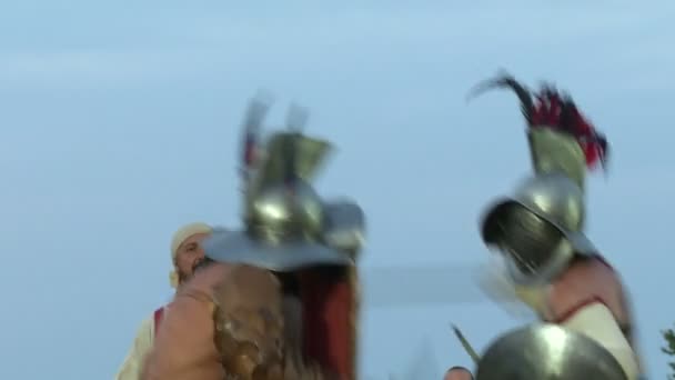 Romeinse legionairs tijdens de herplaatsing — Stockvideo