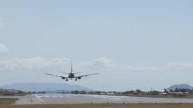 Havaalanı uçağı ihtiraslı.