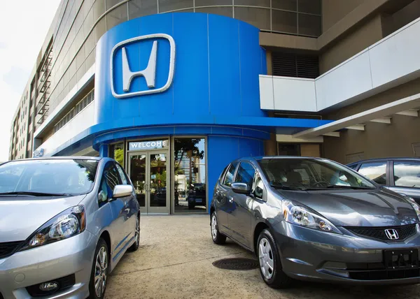 Honda dealership — Stock Photo, Image