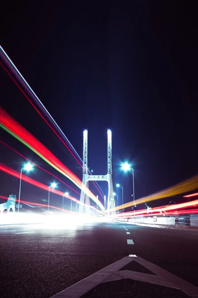 Brücke bei Nacht — Stockfoto