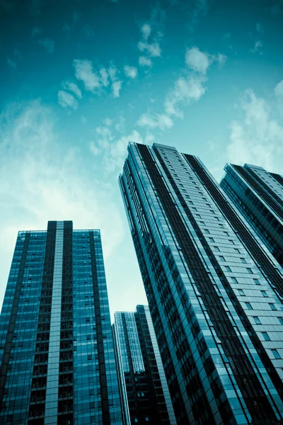 Höghus i shanghai's nya pudong bank- och affärsdistriktet — Stockfoto