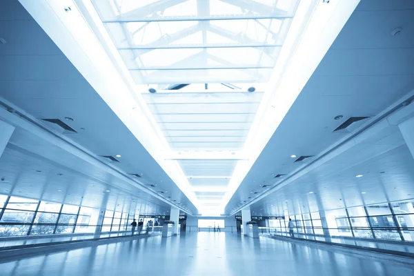 Interior of the modern architectural in shanghai airport. — Stock Photo, Image