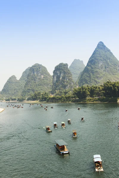 Puesta de sol landscpae de yangshuo en guilin, China — Foto de Stock