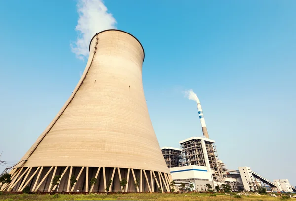 Cooling tower at nuclear power plant — Stock Photo, Image