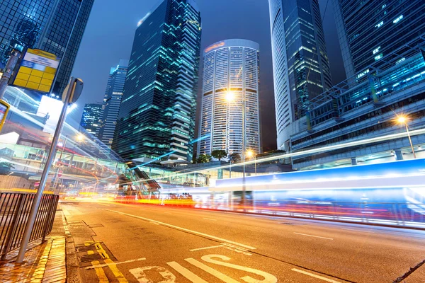 Hermoso paisaje de la ciudad por la noche — Foto de Stock