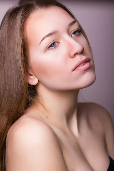 Güzel bir genç kadın Studio Güzellik Portresi — Stok fotoğraf