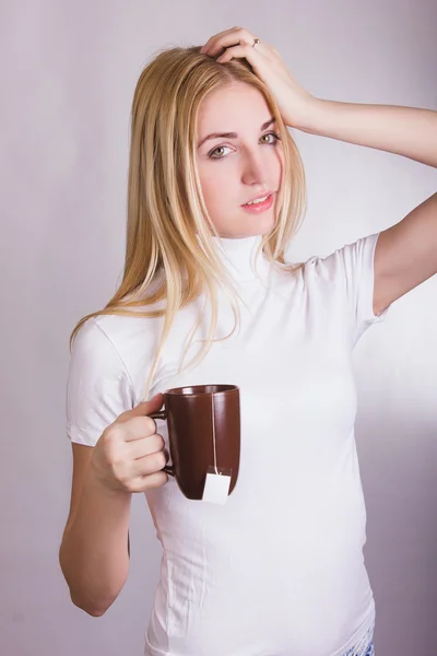 Portrait of a beautiful young blonde girl — Stock Photo, Image