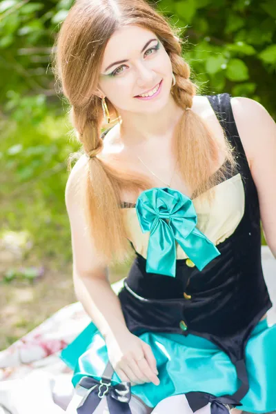 Portrait of a beautiful young woman with brown hair — Stock Photo, Image