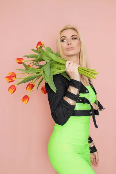 Young Elegant Woman Trendy Jeans Jacket Blonde Hair Green Dress — Zdjęcie stockowe