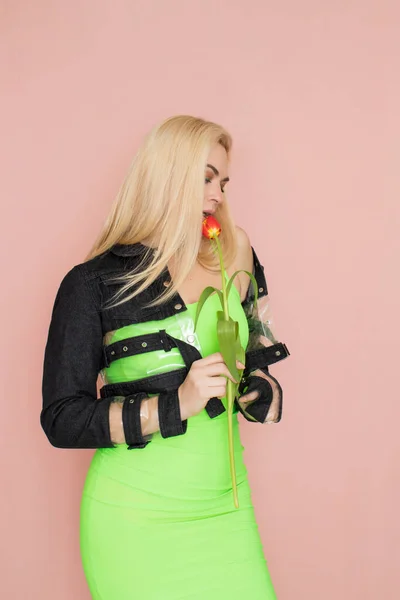 Young Elegant Woman Trendy Jeans Jacket Blonde Hair Green Dress — ストック写真