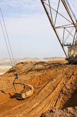 doğal kaynakların çıkarılması için bir yer hazırlama