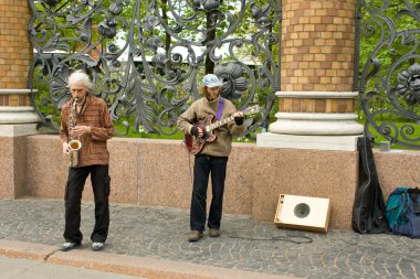 Jazz st. Petersburg sokaklarda. Rusya