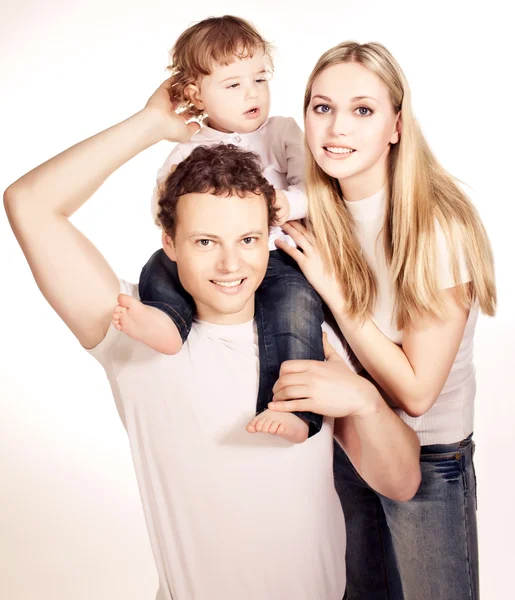 Retrato de una familia feliz —  Fotos de Stock