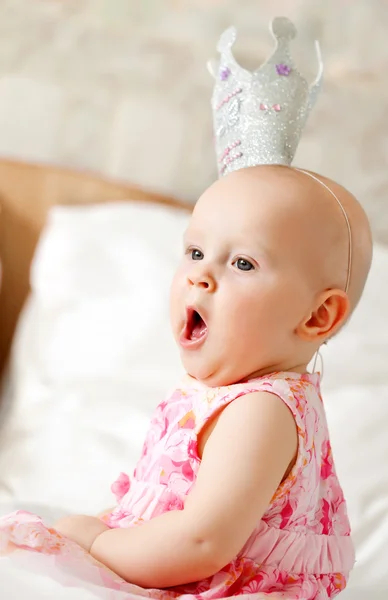 Niña en vestido — Foto de Stock