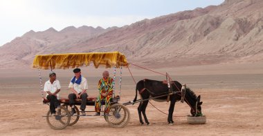 Çin Doğu Türkistan huoyanshan manzara