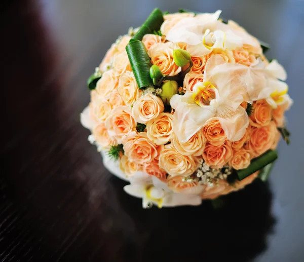 Orange Wedding Bouquet — Stock Photo, Image