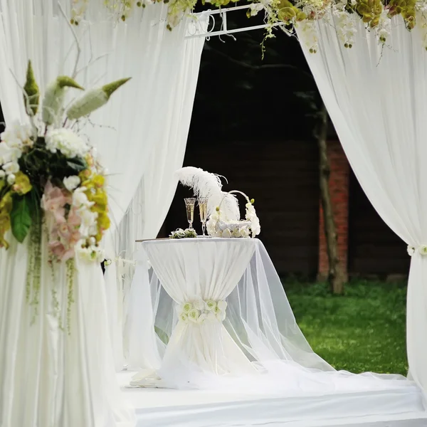 Beautiful wedding ceremony — Stock Photo, Image