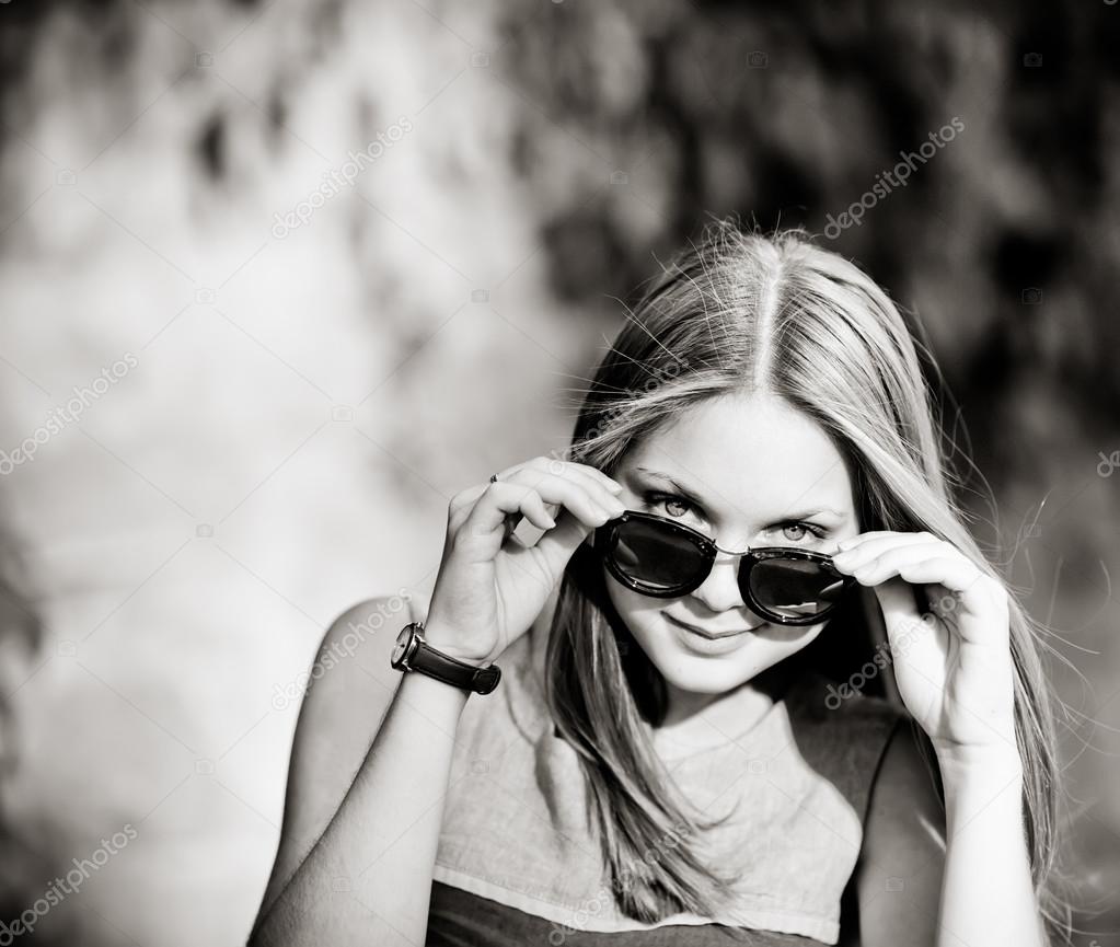 fotky sexy černé dospívající anální sex a stolice