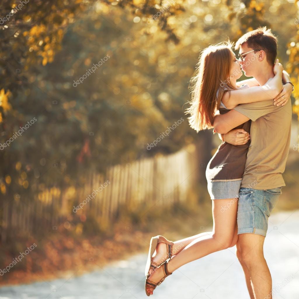 Happy Young Couple Poses In A Field Of Tulips Photo Background And Picture  For Free Download - Pngtree