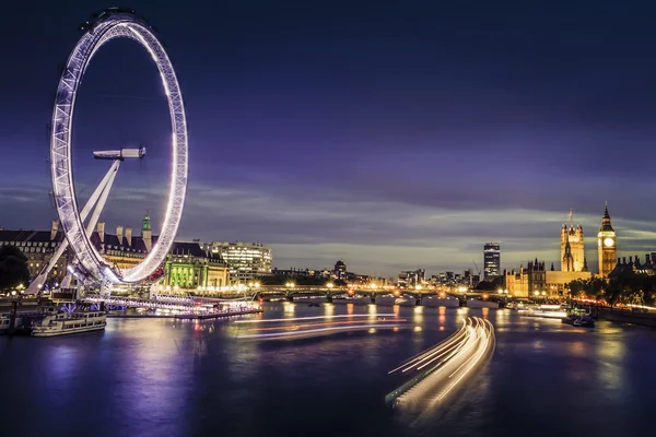 Cidade de Londres no crepúsculo — Fotografia de Stock