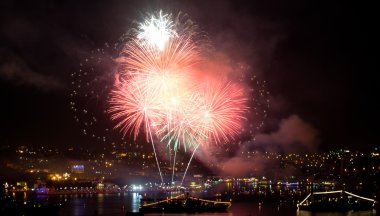 Fireworks Deniz Kuvvetleri günü