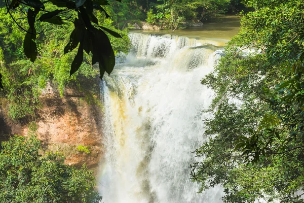ilgilenmemi şelale, khao yai Milli Parkı Tayland