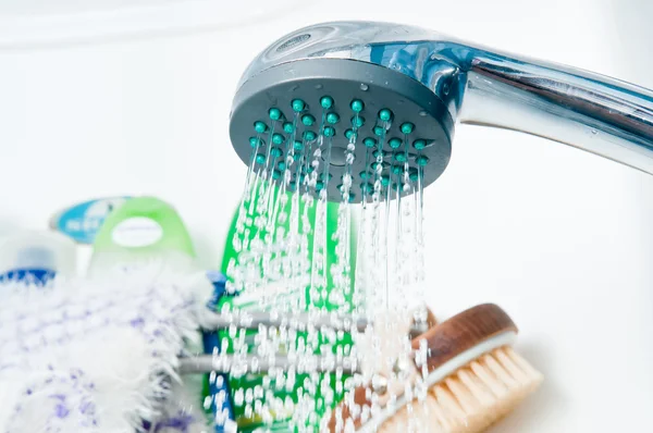 Douche dans une salle de bains — Photo