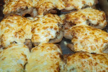 Mayonez ve peynirli fırında