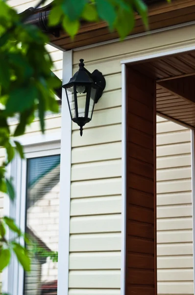 Lantern on the wall — Stock Photo, Image