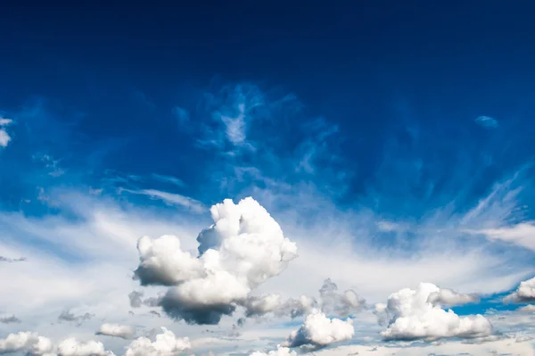 Clouds and heavens — Stock Photo, Image