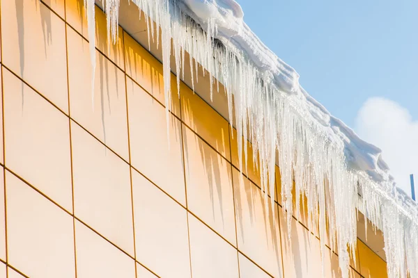 An icicle in the sun — Stock Photo, Image