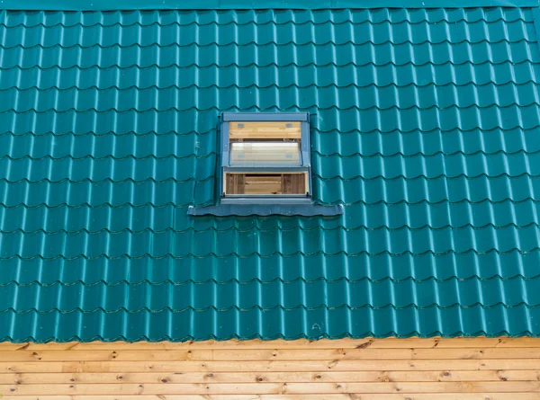 屋顶窗口 — 图库照片