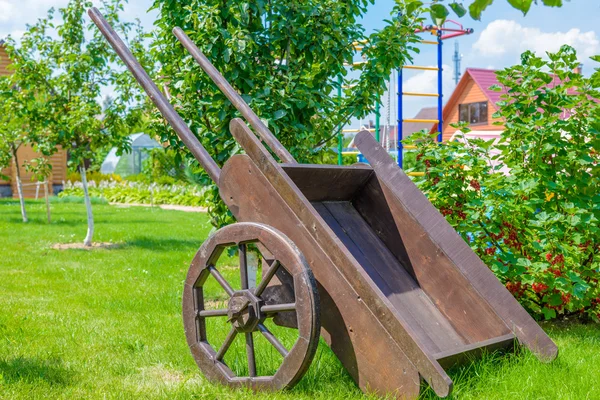 Oude houten wagon — Stockfoto