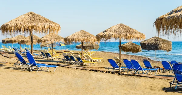 海滩遮阳伞塞浦路斯 — 图库照片