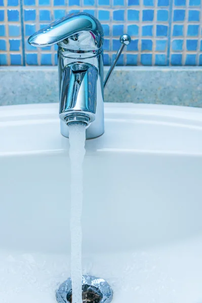 Tap water — Stock Photo, Image