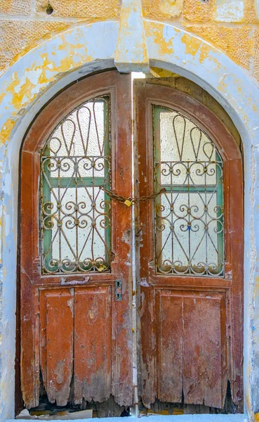 Vecchia porta in legno — Foto Stock