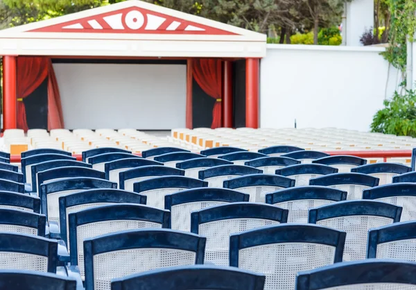 Facing a number of seats in the concert hall in the open air — Stock Photo, Image