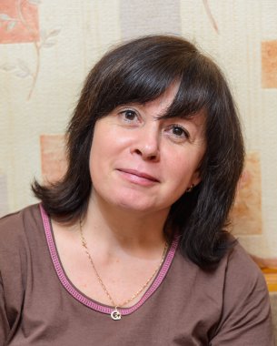 Orta yaşlı esmer