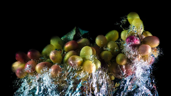 Abstract grapes in water — Stock Photo, Image