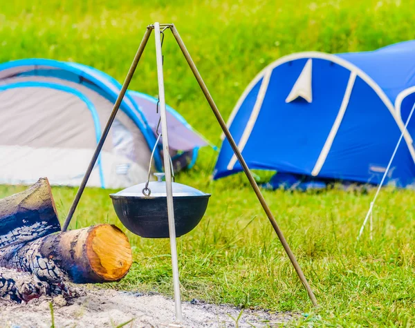 Kettle on a tripod — Stock Photo, Image