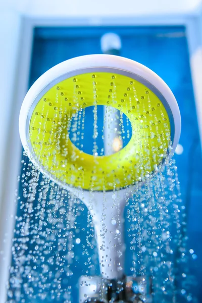 Douche in een badkamer — Stockfoto