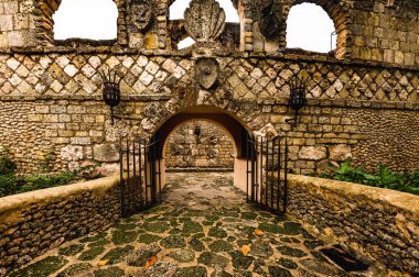 Altos de Chavon. Sanatçılar şehri Dominikli Köyü